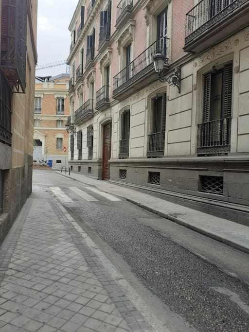 Comodo Apartamento Mayor Y Sol Madrid Eksteriør billede